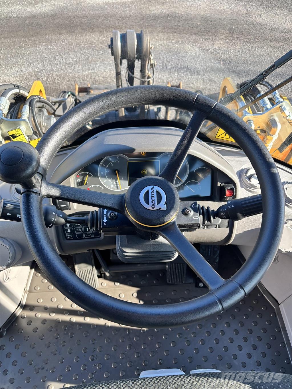 Volvo L60H Gumikerekes homlokrakodók