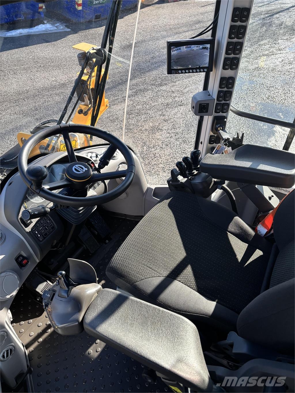 Volvo L60H Gumikerekes homlokrakodók
