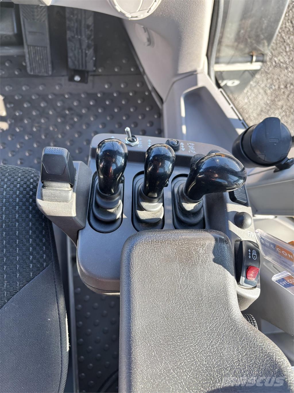 Volvo L60H Gumikerekes homlokrakodók