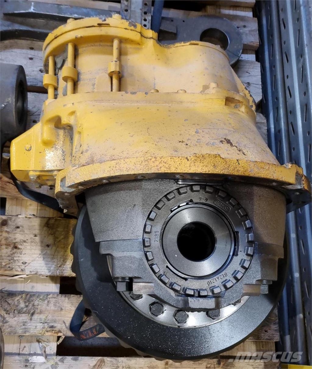 Volvo A25D CENTRUMVÄXEL 軸