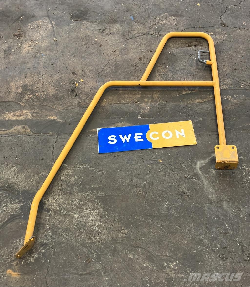 Volvo A25D66 HANDRAIL Važiuoklė ir suspensija