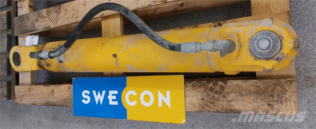 Volvo A25D66 HYDRAULIC CYLINDER Važiuoklė ir suspensija