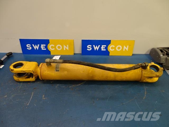 Volvo A25D66 Styrcylinder Alusta ja jousitus