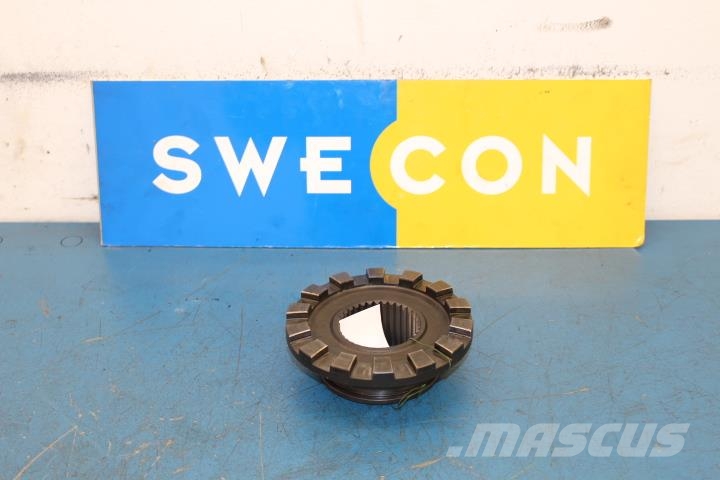 Volvo A35D Framaxel diffspärrmanövr. Akslar
