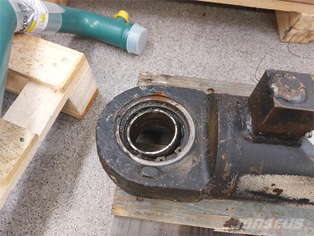 Volvo BM 4200 HYDRAULCYLINDER 其他组件