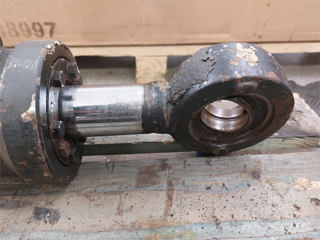Volvo BM 4200 HYDRAULCYLINDER 其他组件