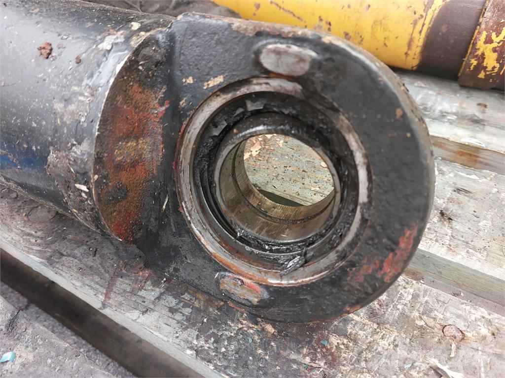 Volvo BM 4200 HYDRAULCYLINDER 其他组件