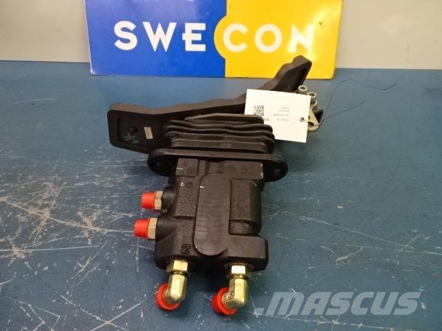 Volvo EC140ELM PEDAL Hidráulicos