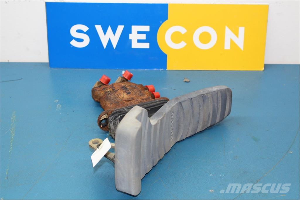 Volvo EC210BLC PEDAL 液压