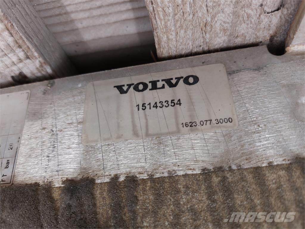 Volvo EC250DL LADDLUFTKYLARE Radiatoren