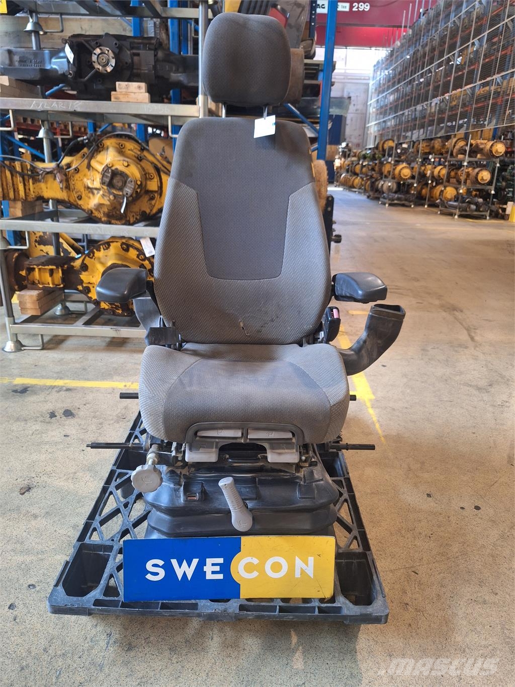 Volvo EC250DL STOL Kabinos ir interjeras