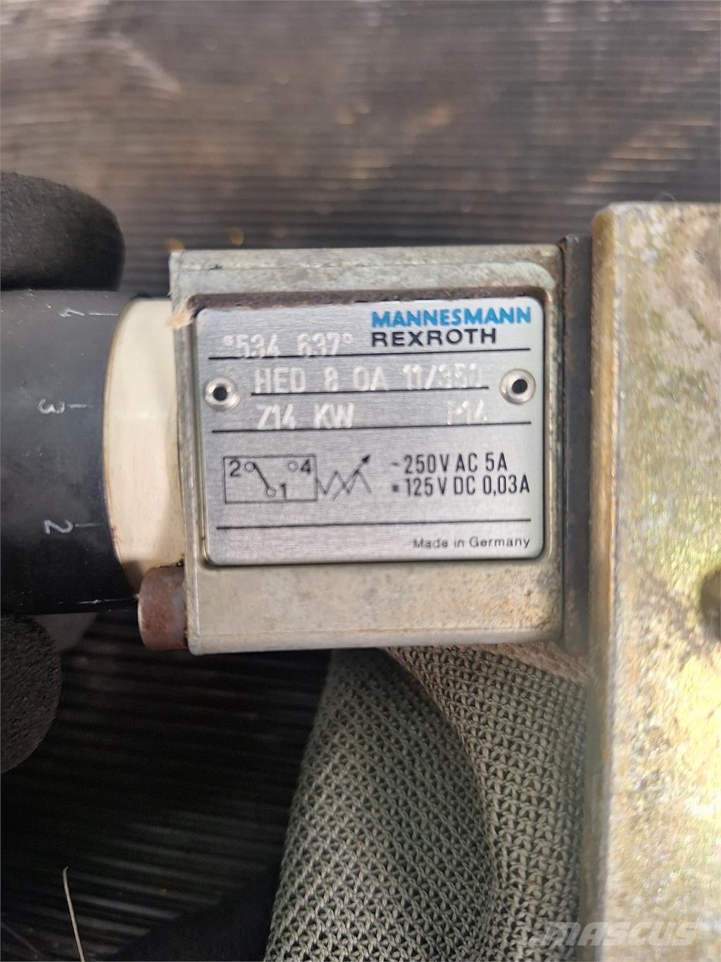 Volvo EC300 TRYCKVAKT Hidráulicos