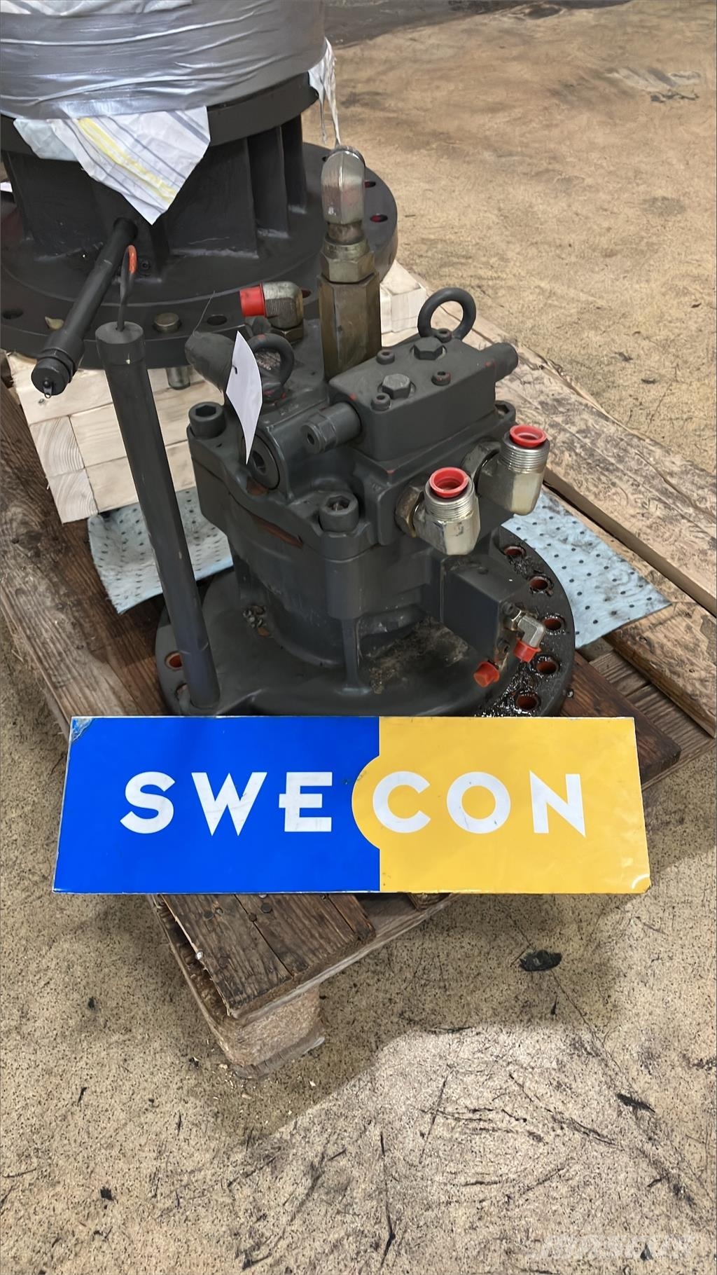 Volvo EC300DL SVÄNGMOTOR Chassis e suspensões