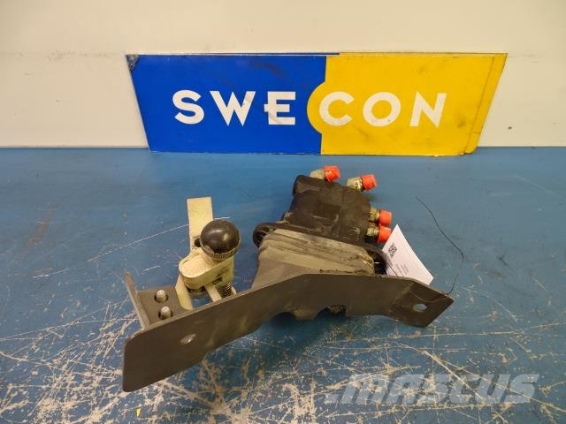 Volvo EC380DL PEDAL Hidráulicos