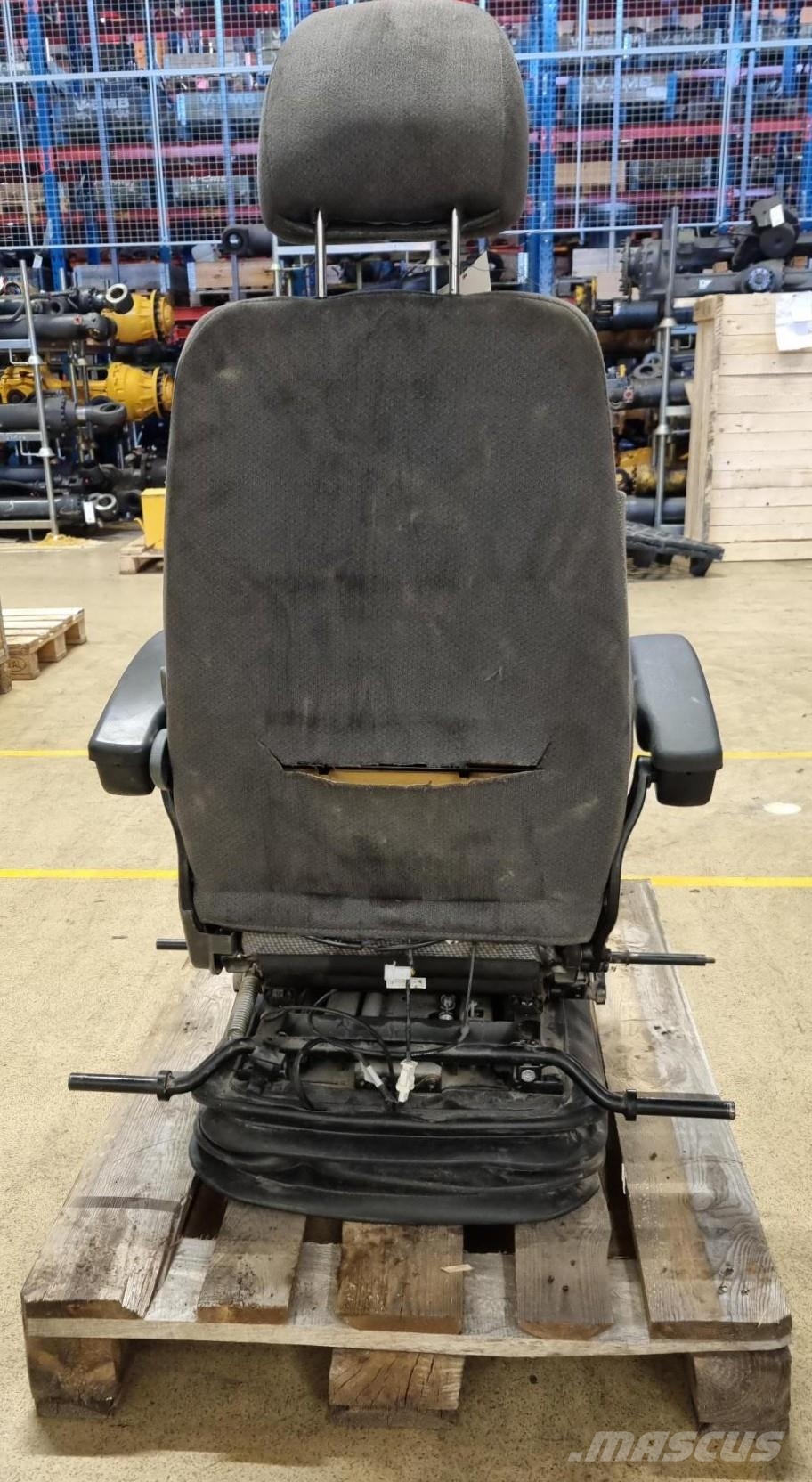 Volvo EC380DL STOL كابينة والداخلية