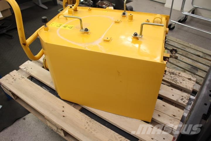 Volvo EC55C Bränsletank مكونات أخرى