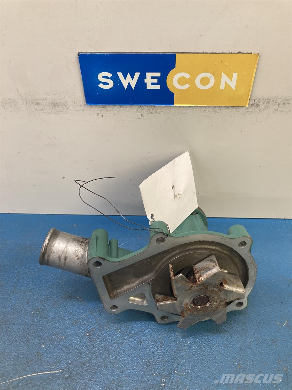 Volvo ECR25D VATTENPUMP Radijatori