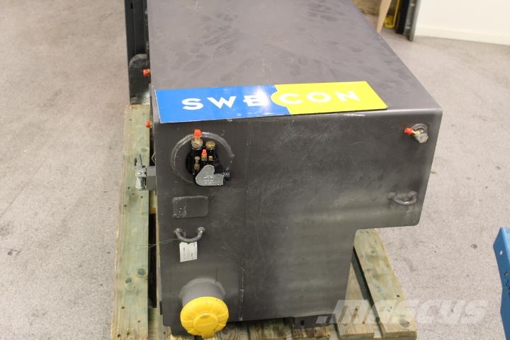 Volvo EW140B Bränsletank Muud osad