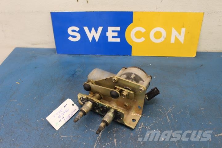 Volvo EW140B Torkarmotor Kabinos ir interjeras