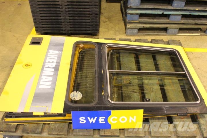 Volvo EW150C Dörr vänster Chassis and suspension