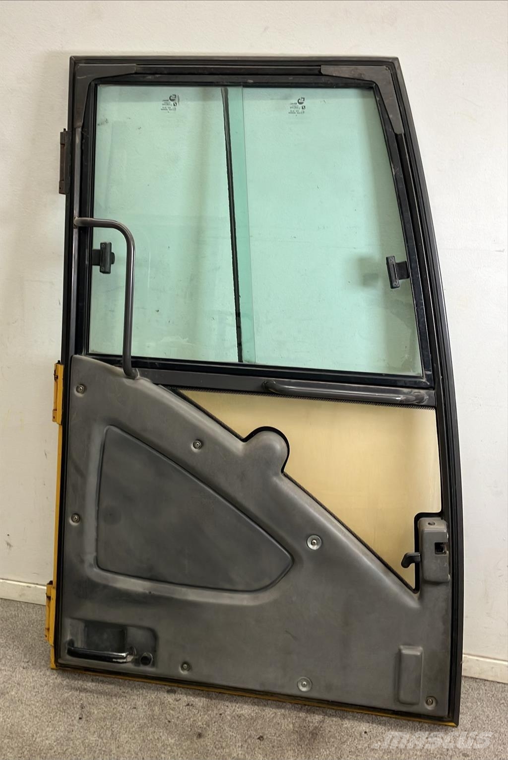 Volvo EW160 DÖRR Chassis and suspension