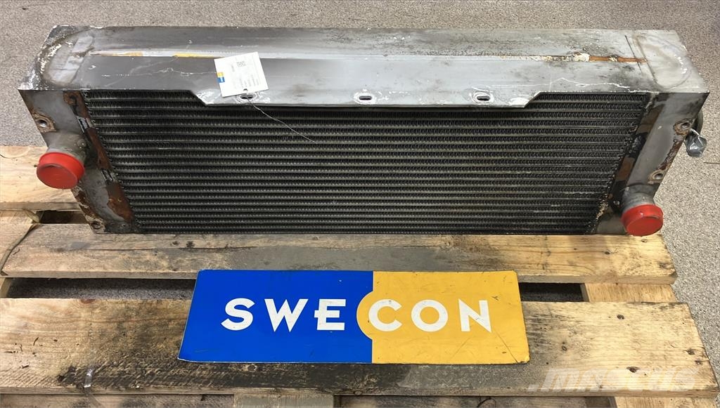 Volvo EW160 RADIATOR 散熱器/水箱