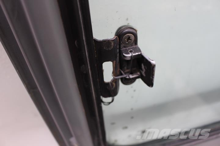 Volvo EW160B Dörr vänster Alusta ja jousitus