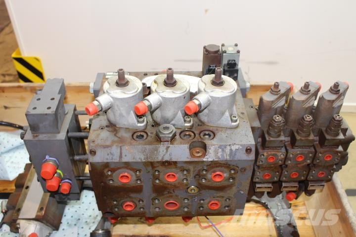 Volvo EW160B Manöverventil Hydraulics
