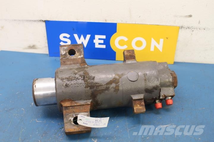 Volvo EW160B Pendelcylinder 轴