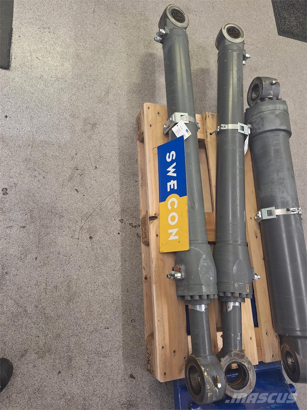 Volvo EW160C BOMCYLINDER Övriga