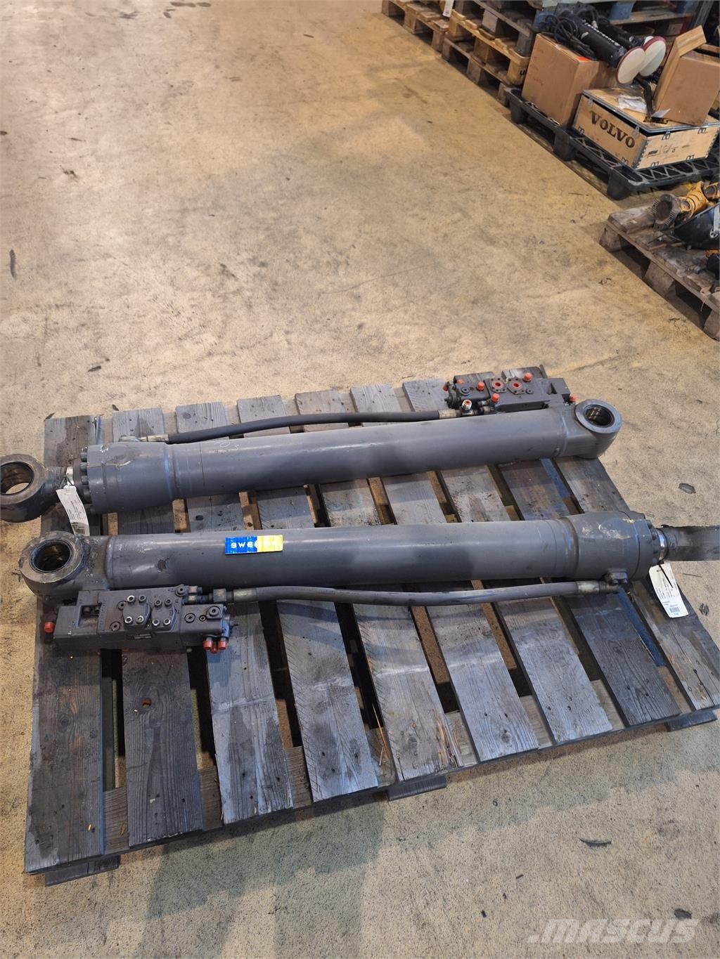 Volvo EW180B Bomcylinder Muud osad