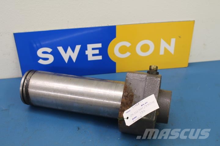 Volvo EW180B Styrning hydraulkolv Alusta ja jousitus