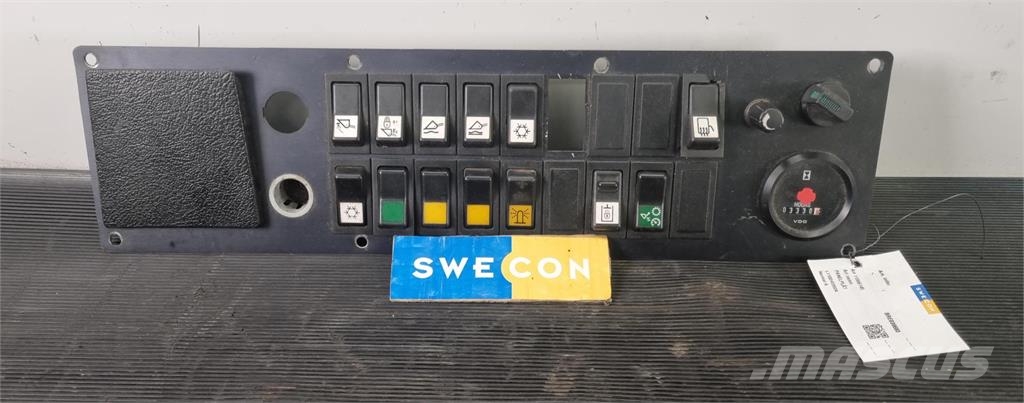 Volvo L110E PANELPLÅT Kabinos ir interjeras