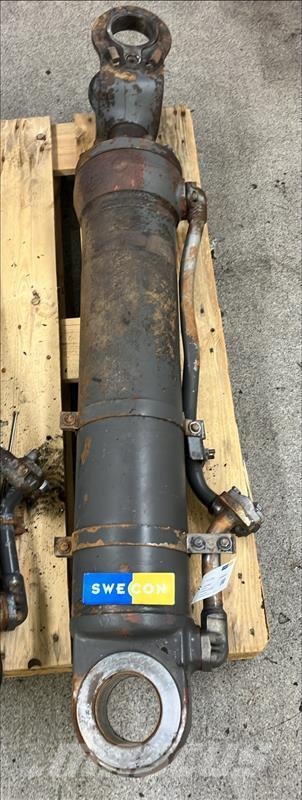 Volvo L120C HYDRAULIC CYLINDER Andet tilbehør
