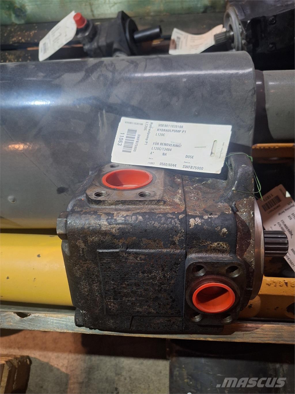 Volvo L120C Hydraulpump P1 Other components