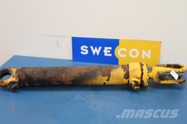 Volvo L120C Styrcylinder Muud osad