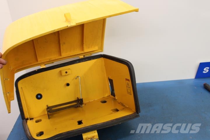 Volvo L120E Batterilucka Шасі