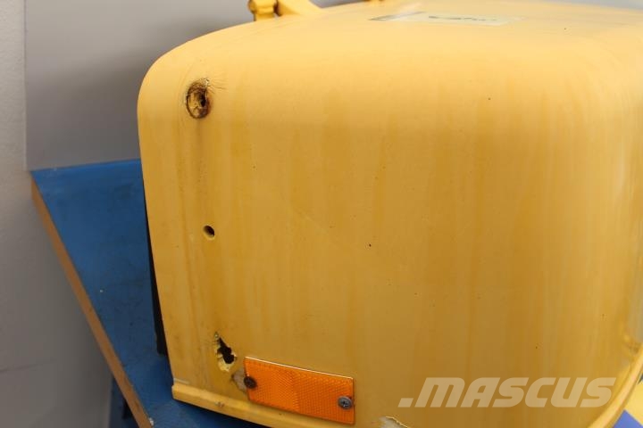 Volvo L120E Batterilucka Шасі