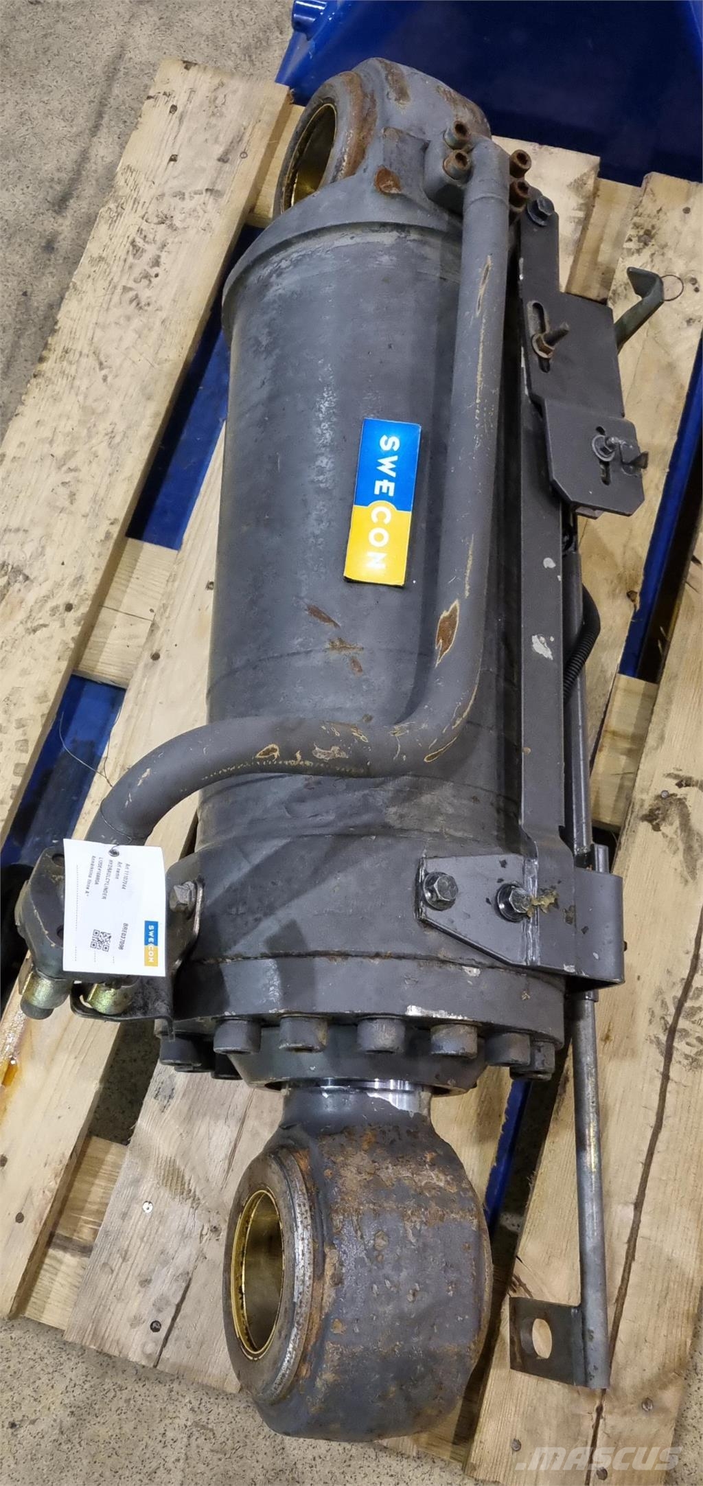 Volvo L120E HYDRAULCYLINDER Drugi deli