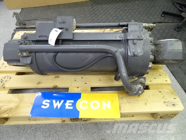 Volvo L120E HYDRAULCYLINDER Muud osad