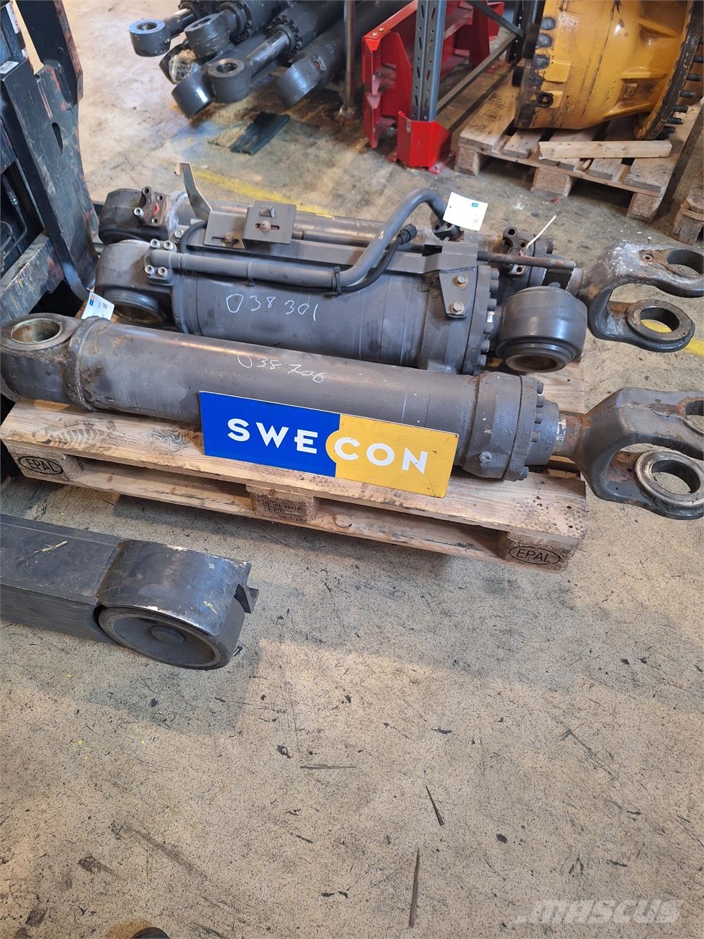Volvo L120E HYDRAULIC CYLINDER Muud osad