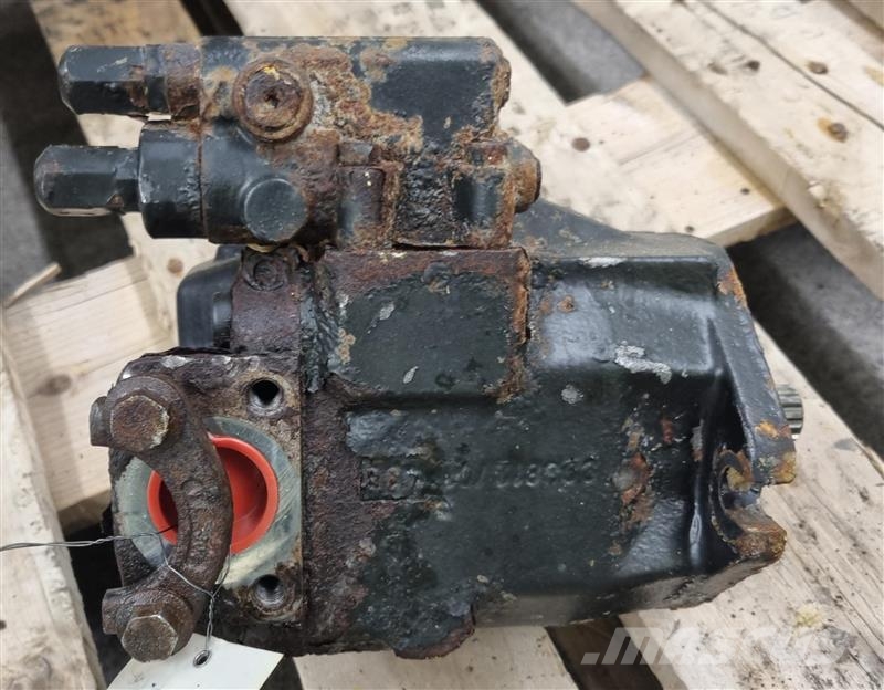 Volvo L120E HYDRAULPUMP P3 油壓