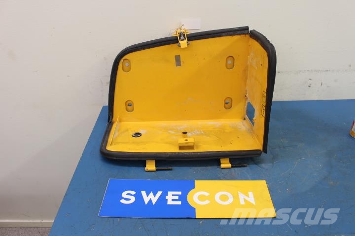 Volvo L120F Batterilucka Chassis