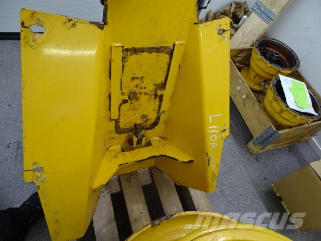Volvo L120F Ram bukplåt Ramy i zawieszenie