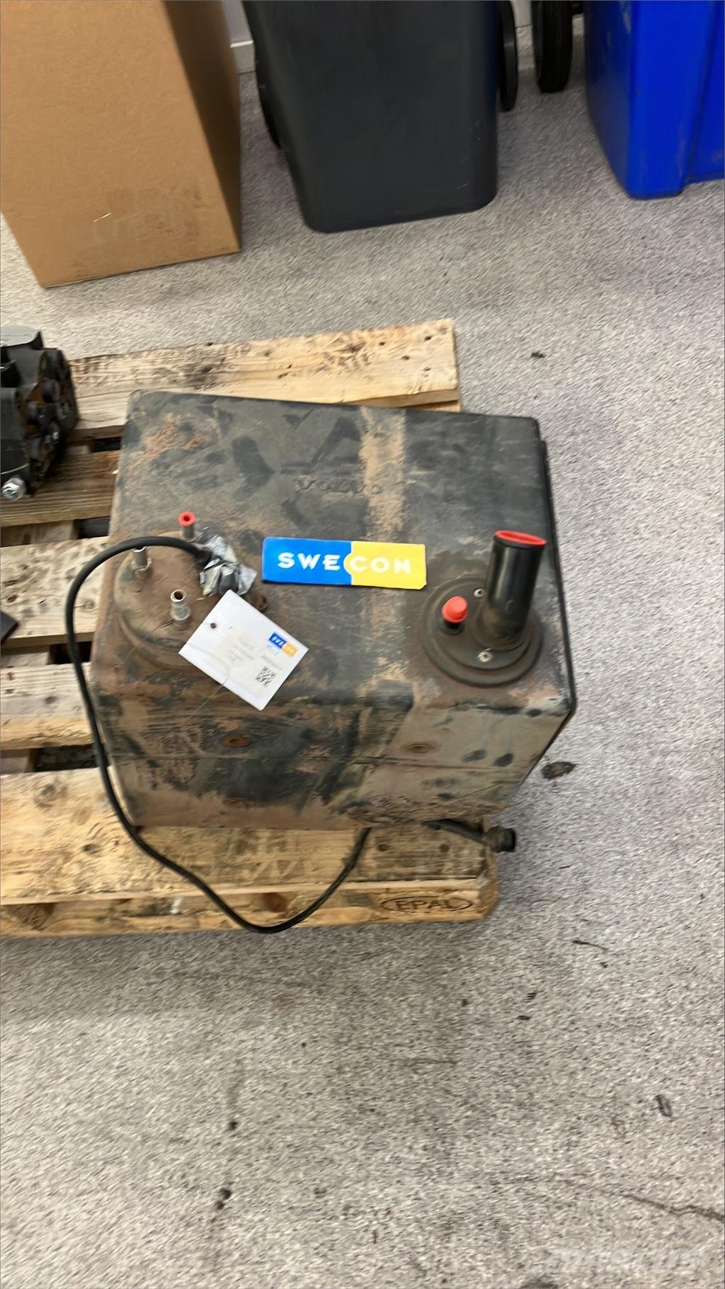 Volvo L120H TANK 엔진