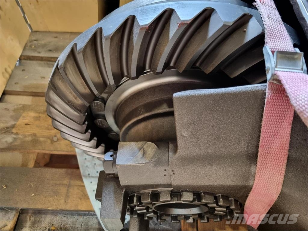 Volvo L180E CENTRUMVÄXEL Ejes