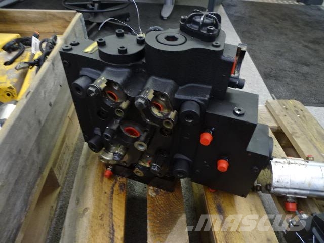 Volvo L180E Hydraul Manöverventil 液压