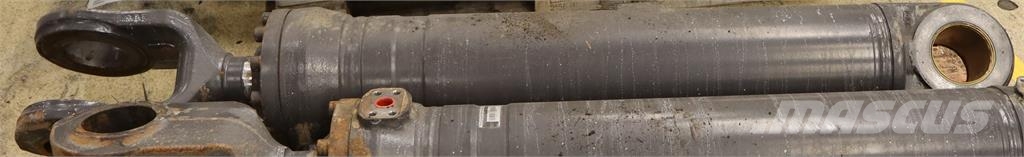 Volvo L180E HYDRAULCYLINDER Hidravlika