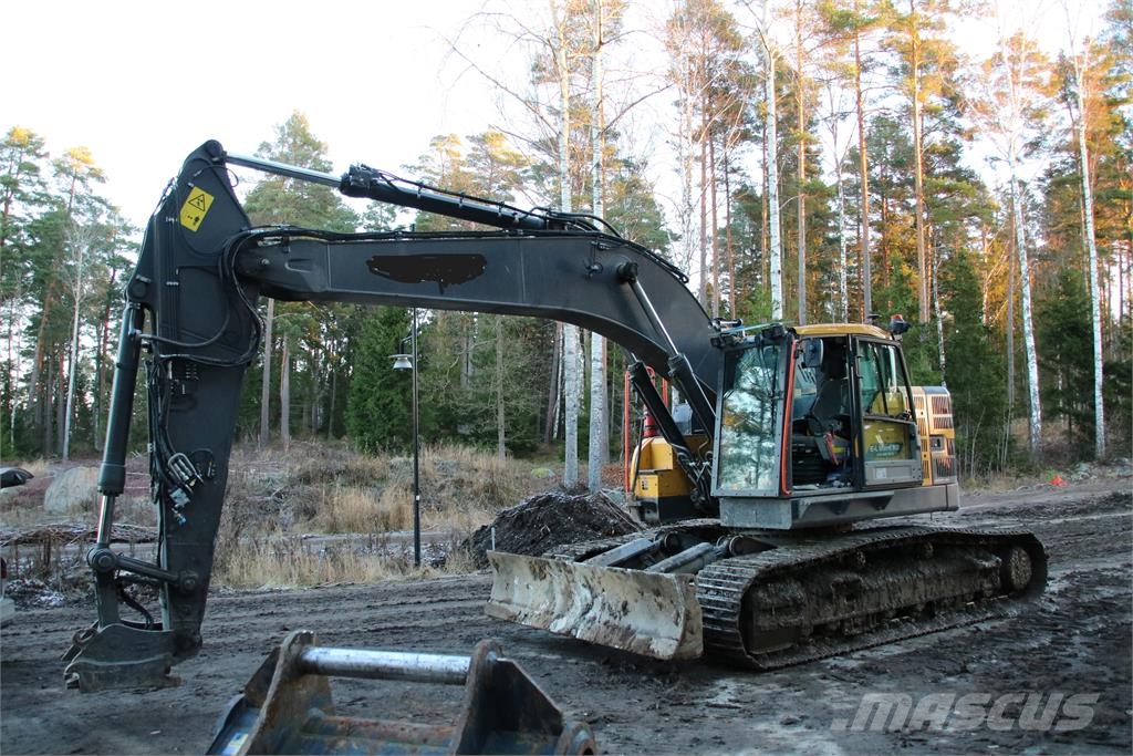 Volvo L180E Kopplingsblock Hidravlika
