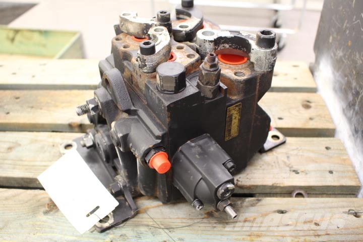 Volvo L180E MANÖVERVENTIL Hydraulics